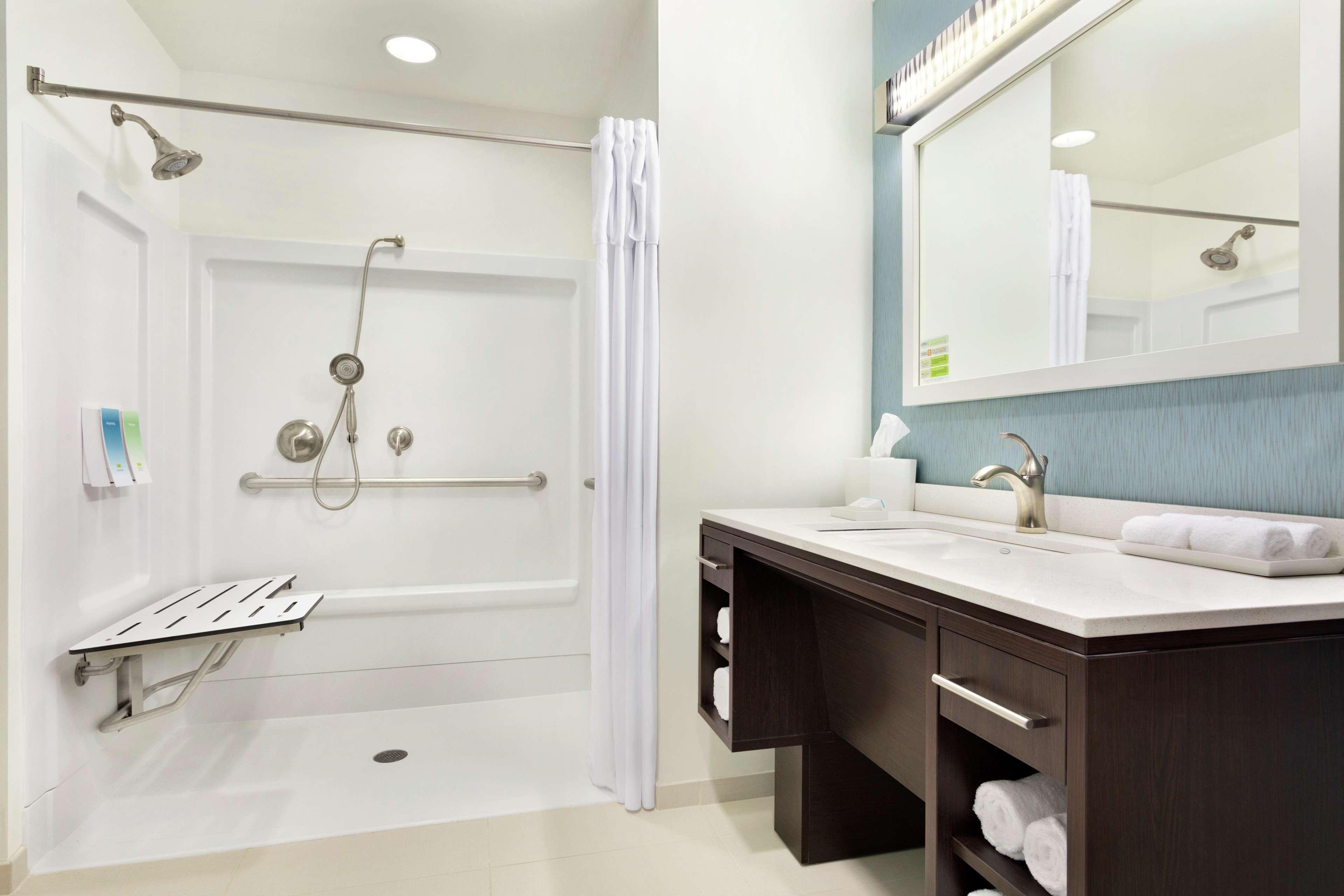 Home2 Suites By Hilton Middletown Bagian luar foto