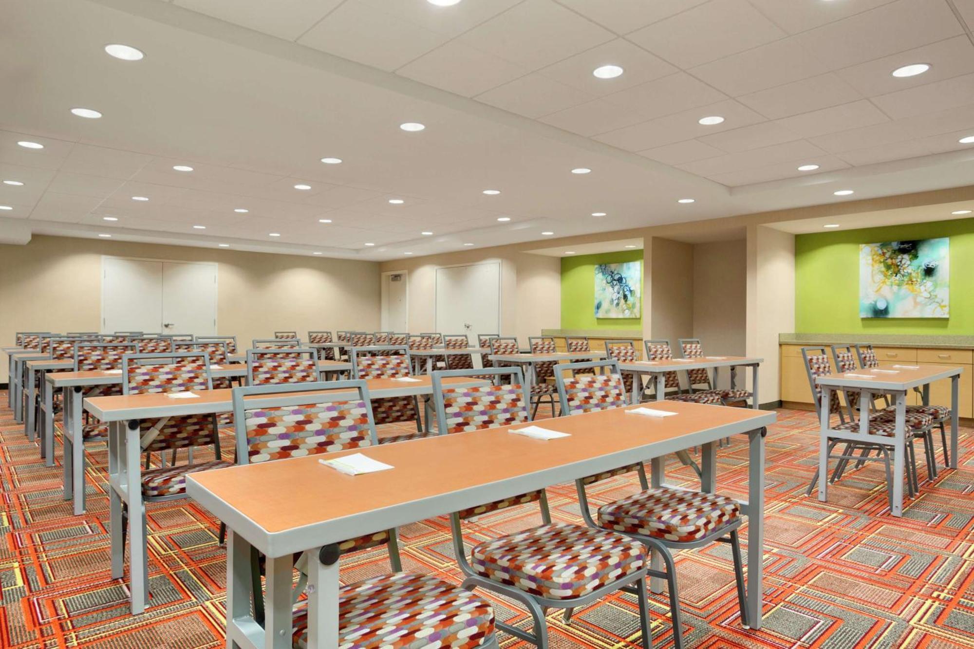 Home2 Suites By Hilton Middletown Bagian luar foto